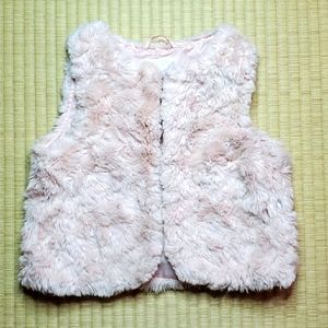 H&M Pale Pink Faux Fur Vest, girls size 4-5